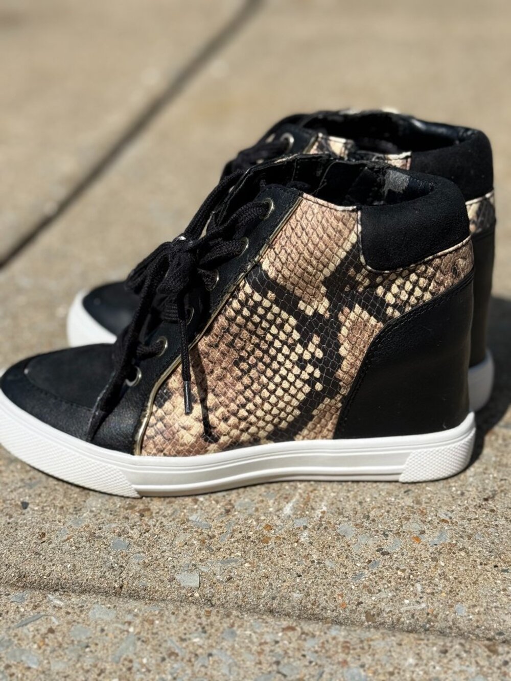 ALDO Womens 6.5 Black Snake Wedge Sneakers Y2K Mob Wife High Top Streetwear 4130
